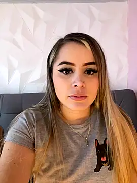 Snapshot of natashasweet chatting on September 28, 2025, 10:15 pm natashasweet online show from September 28, 2025, 10:15 pm