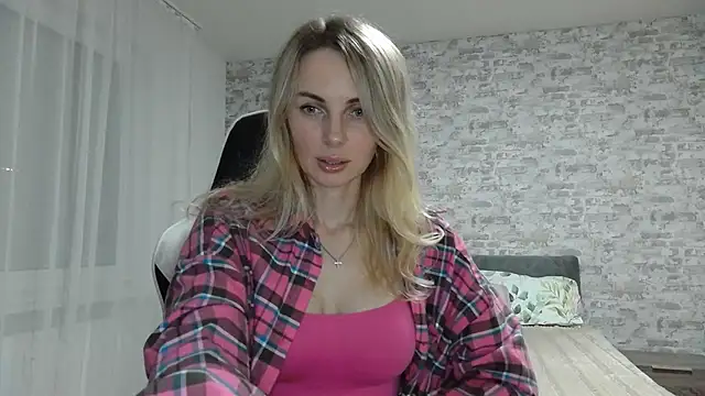 Snapshot of AlissonBia chatting on April 18, 2026, 9:04 pm AlissonBia online show from April 18, 2026, 9:04 pm