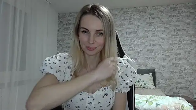 Snapshot of AlissonBia chatting on April 21, 2026, 8:44 pm AlissonBia online show from April 21, 2026, 8:44 pm