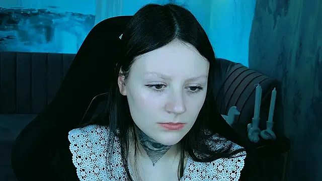 VeliraBraitberg online show from December 7, 2024, 11:18 am