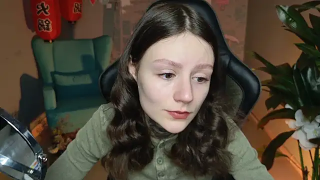 VeliraBraitberg online show from February 6, 2025, 8:07 am