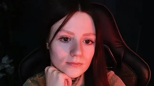 VeliraBraitberg online show from February 27, 2025, 8:06 am