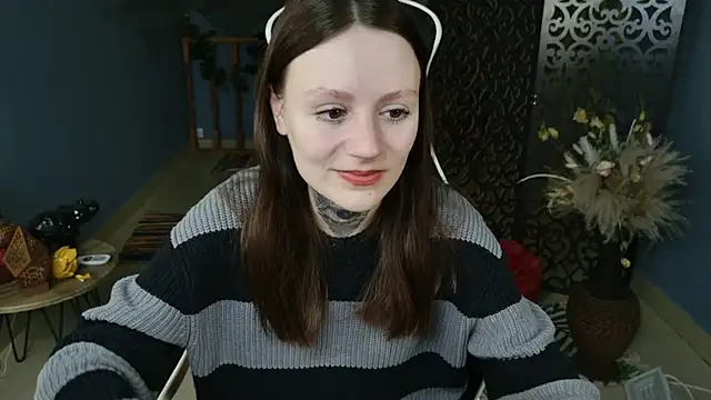 VeliraBraitberg online show from March 2, 2025, 3:05 pm