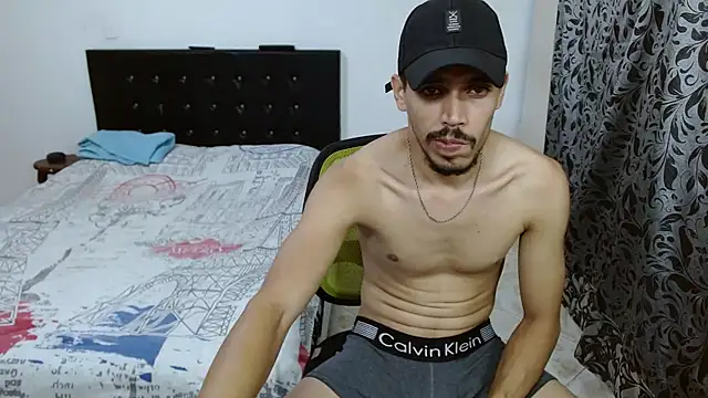 Snapshot of giannandblacke chatting on November 11, 2025, 10:43 pm giannandblacke online show from November 11, 2025, 10:43 pm