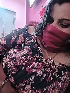 Snapshot of RESHMA_21 chatting on June 24, 2026, 7:46 pm RESHMA 21 online show from June 24, 2026, 7:46 pm