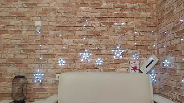 Snapshot of Amelia_Kiss_ chatting on December 23, 2025, 12:30 am Amelia Kiss online show from December 23, 2025, 12:30 am