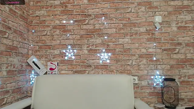 Snapshot of Amelia_Kiss_ chatting on February 10, 2026, 12:48 am Amelia Kiss online show from February 10, 2026, 12:48 am