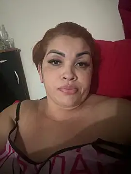 Bruninhaa34 online show from April 20, 2026, 10:00 pm