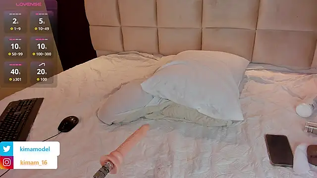 Snapshot of Kima1_ chatting on September 29, 2025, 8:13 pm Kima1 online show from September 29, 2025, 8:13 pm