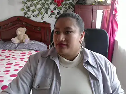 Snapshot of EmilyLove1014 chatting on January 2, 2025, 7:18 pm EmilyLove1014 online show from January 2, 2025, 7:18 pm