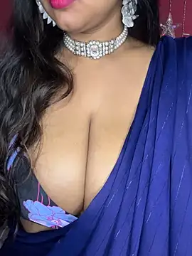 Snapshot of Playful__Princess chatting on December 27, 2024, 3:42 am Playful Princess online show from December 27, 2024, 3:42 am