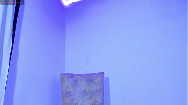 Camila Coxx online show from February 19, 2025, 4:55 am