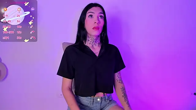 Camila Coxx online show from June 18, 2026, 6:13 am