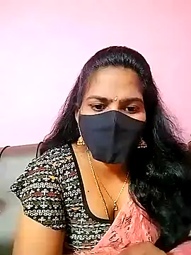 melina214 online show from December 4, 2024, 4:38 pm