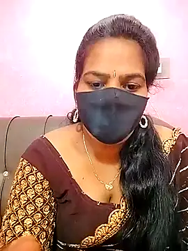 Snapshot of melina214 chatting on July 15, 2026, 4:51 am melina214 online show from July 15, 2026, 4:51 am