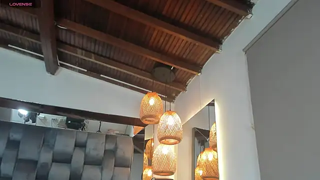 Snapshot of pamela-wells chatting on January 17, 2026, 11:04 am pamela-wells online show from January 17, 2026, 11:04 am