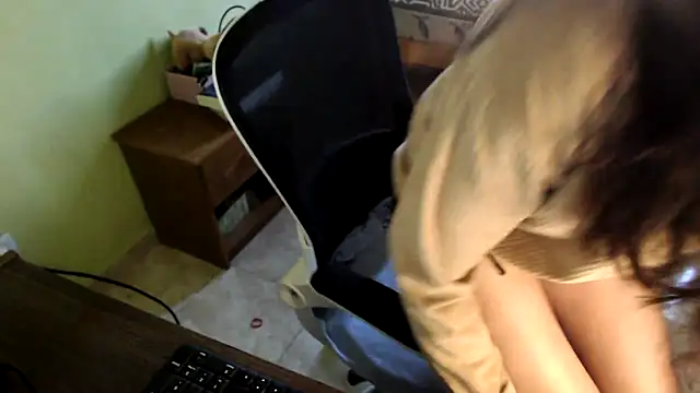 samantha s69 online show from April 4, 2026, 12:24 pm