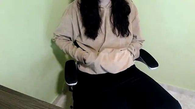 samantha s69 online show from April 8, 2026, 10:48 am