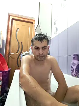 hornny1995 online show from December 3, 2024, 4:39 pm