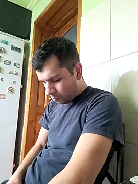 hornny1995 online show from February 5, 2025, 1:33 pm