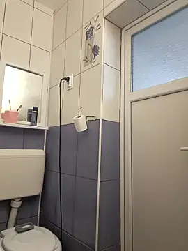 hornny1995 online show from January 7, 2026, 5:48 pm