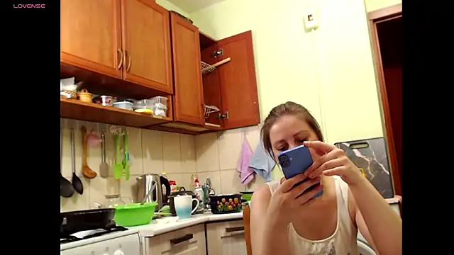 Sakura Green online show from March 22, 2025, 9:42 pm