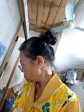 Snapshot of Hotestlove chatting on October 24, 2025, 1:24 am Hotestlove online show from October 24, 2025, 1:24 am