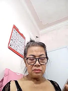 Snapshot of Hotestlove chatting on October 25, 2025, 2:30 am Hotestlove online show from October 25, 2025, 2:30 am