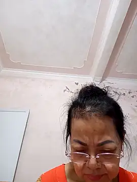 Snapshot of Hotestlove chatting on October 26, 2025, 11:31 pm Hotestlove online show from October 26, 2025, 11:31 pm