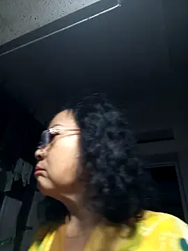 Snapshot of Hotestlove chatting on November 2, 2025, 11:18 pm Hotestlove online show from November 2, 2025, 11:18 pm