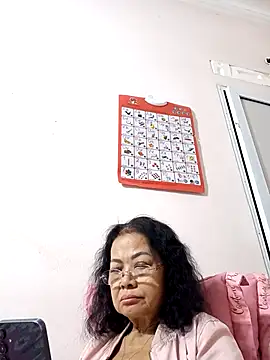 Snapshot of Hotestlove chatting on November 5, 2025, 12:38 pm Hotestlove online show from November 5, 2025, 12:38 pm