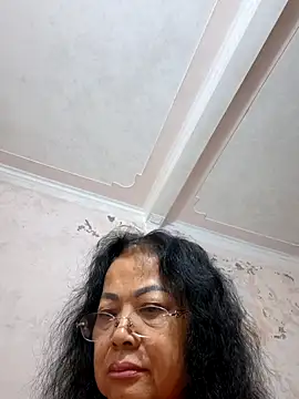 Snapshot of Hotestlove chatting on November 8, 2025, 11:36 pm Hotestlove online show from November 8, 2025, 11:36 pm