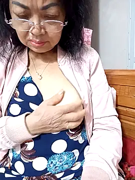 Snapshot of Hotestlove chatting on November 22, 2025, 3:22 pm Hotestlove online show from November 22, 2025, 3:22 pm