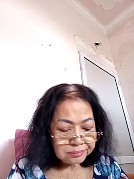 Snapshot of Hotestlove chatting on November 23, 2025, 4:12 am Hotestlove online show from November 23, 2025, 4:12 am