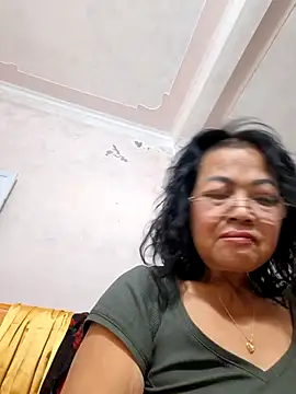 Snapshot of Hotestlove chatting on November 27, 2025, 9:22 am Hotestlove online show from November 27, 2025, 9:22 am