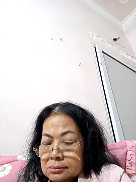 Snapshot of Hotestlove chatting on December 5, 2025, 2:25 pm Hotestlove online show from December 5, 2025, 2:25 pm