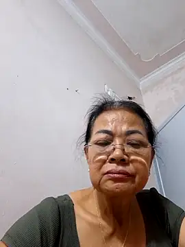 Snapshot of Hotestlove chatting on December 19, 2025, 12:34 pm Hotestlove online show from December 19, 2025, 12:34 pm