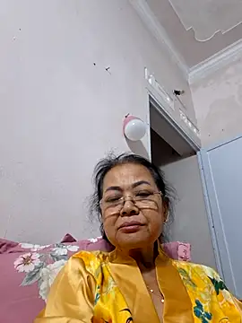 Snapshot of Hotestlove chatting on December 20, 2025, 12:45 pm Hotestlove online show from December 20, 2025, 12:45 pm