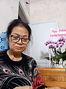 Hotestlove online show from February 14, 2026, 1:08 pm