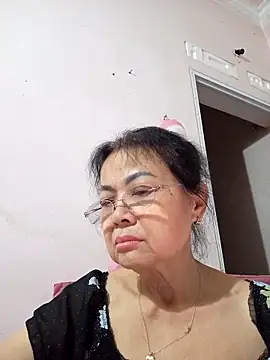 Snapshot of Hotestlove chatting on May 7, 2026, 1:16 pm Hotestlove online show from May 7, 2026, 1:16 pm