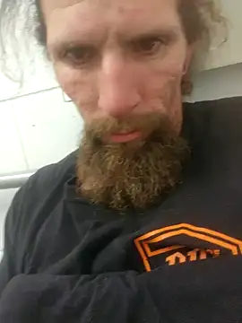 Snapshot of Crackkers chatting on January 16, 2025, 5:12 pm Crackkers online show from January 16, 2025, 5:12 pm