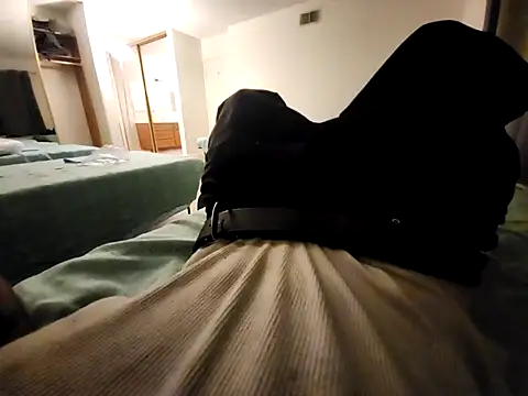 Snapshot of Crackkers chatting on March 1, 2025, 7:41 am Crackkers online show from March 1, 2025, 7:41 am