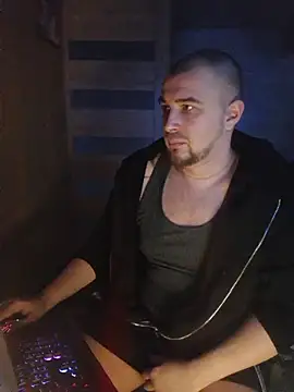 Foxyshaved online show from February 19, 2026, 5:36 am