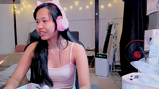 Kana G online show from February 7, 2025, 9:58 am