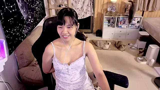 Kana G online show from September 23, 2025, 3:48 pm