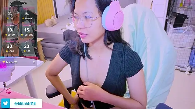 Snapshot of Kana_G chatting on February 9, 2026, 11:36 am Kana G online show from February 9, 2026, 11:36 am