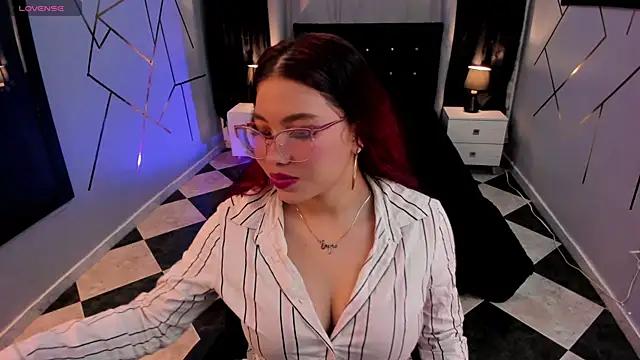 kyliejenner hot online show from January 24, 2025, 3:54 am