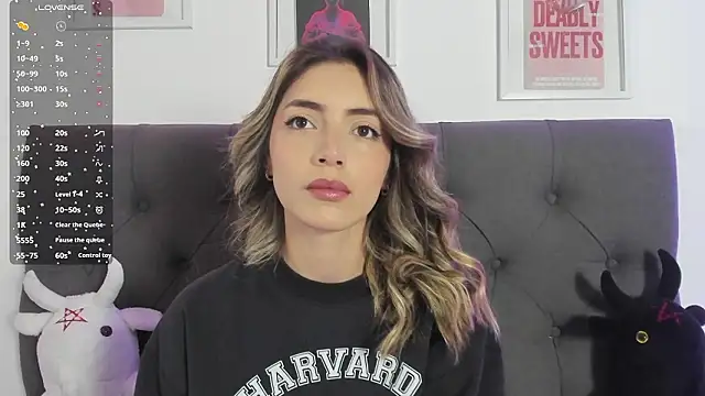 IsadoraGalle  online show from February 25, 2026, 2:05 pm