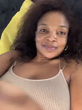 slimcateee online show from March 12, 2025, 1:51 pm