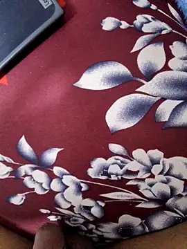 idozyan online show from December 16, 2025, 10:42 am